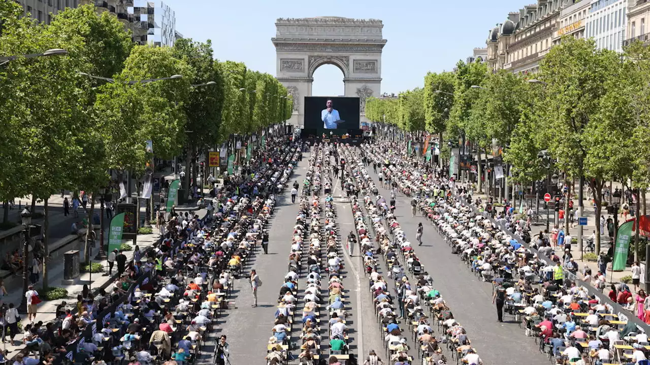 Quiz : auriez-vous réussi la grande dictée des Champs-Élysées ?