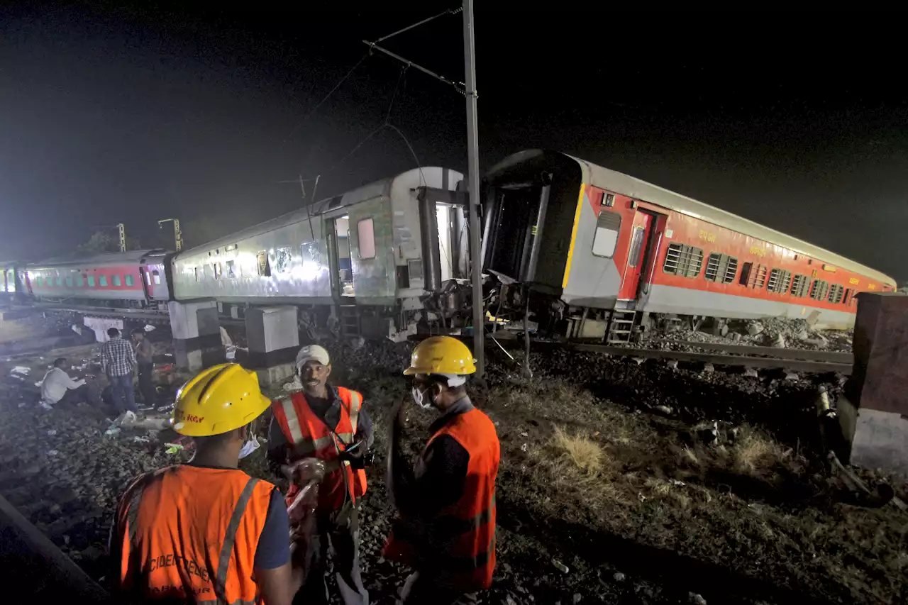 Signaling System Error Blamed for Train Derailment That Killed Over 300, Injured 900 in India