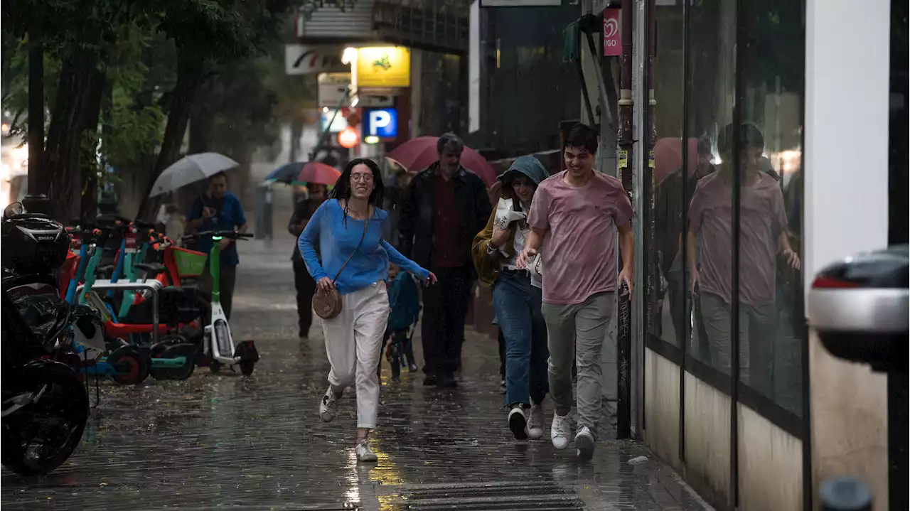 La semana comienza con fuertes chubascos y tormentas en el interior peninsular