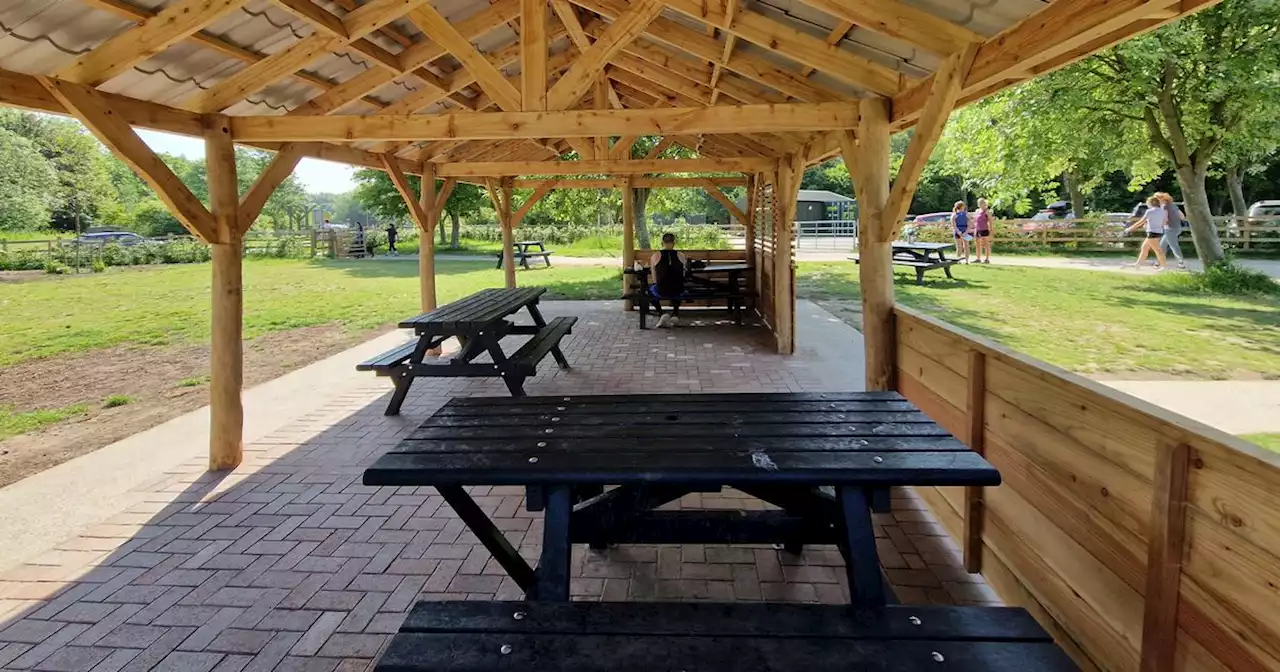 New café shelter opens for visitors at Notts country park