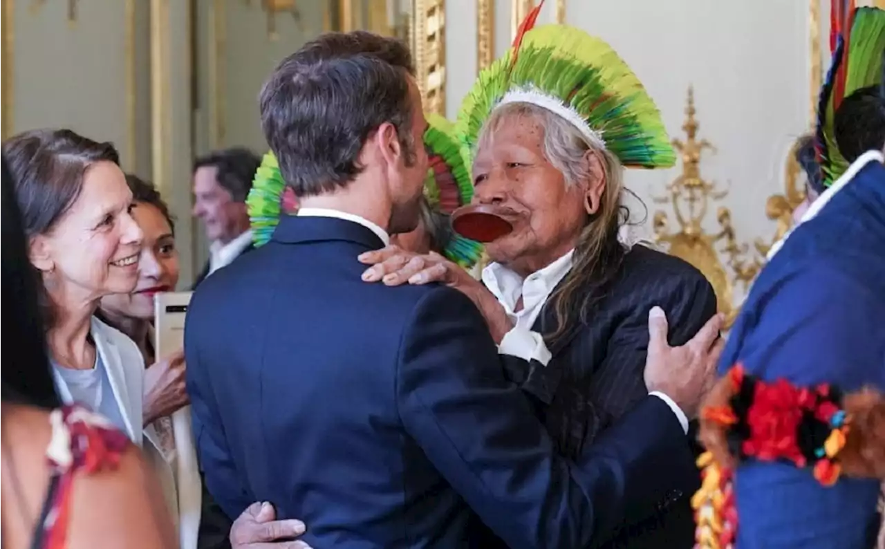 Cacique Raoni, líder indígena brasileiro, é recebido por Macron em Paris