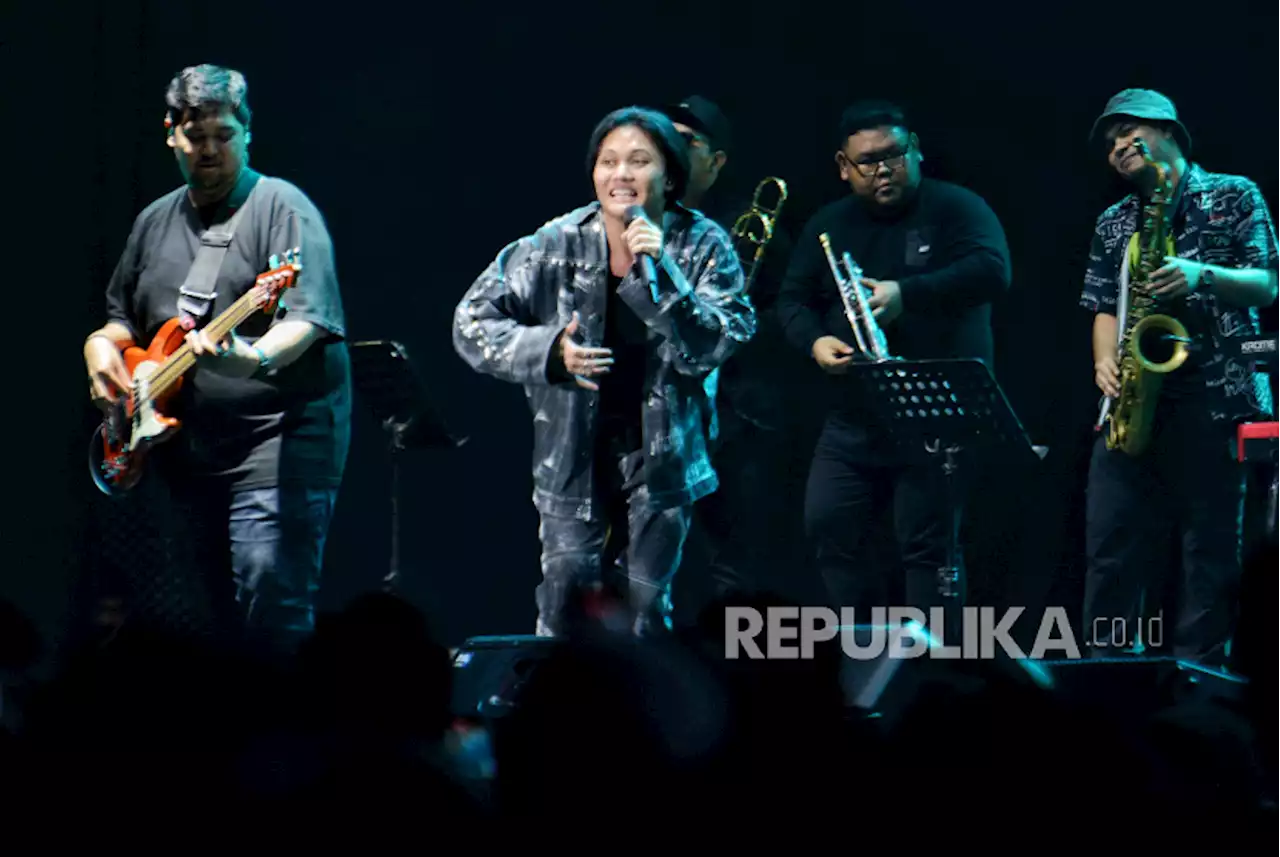 Diatas Panggung Java Jazz Festival, Rizky Febian Ungkap Alasan Melamar |Republika Online