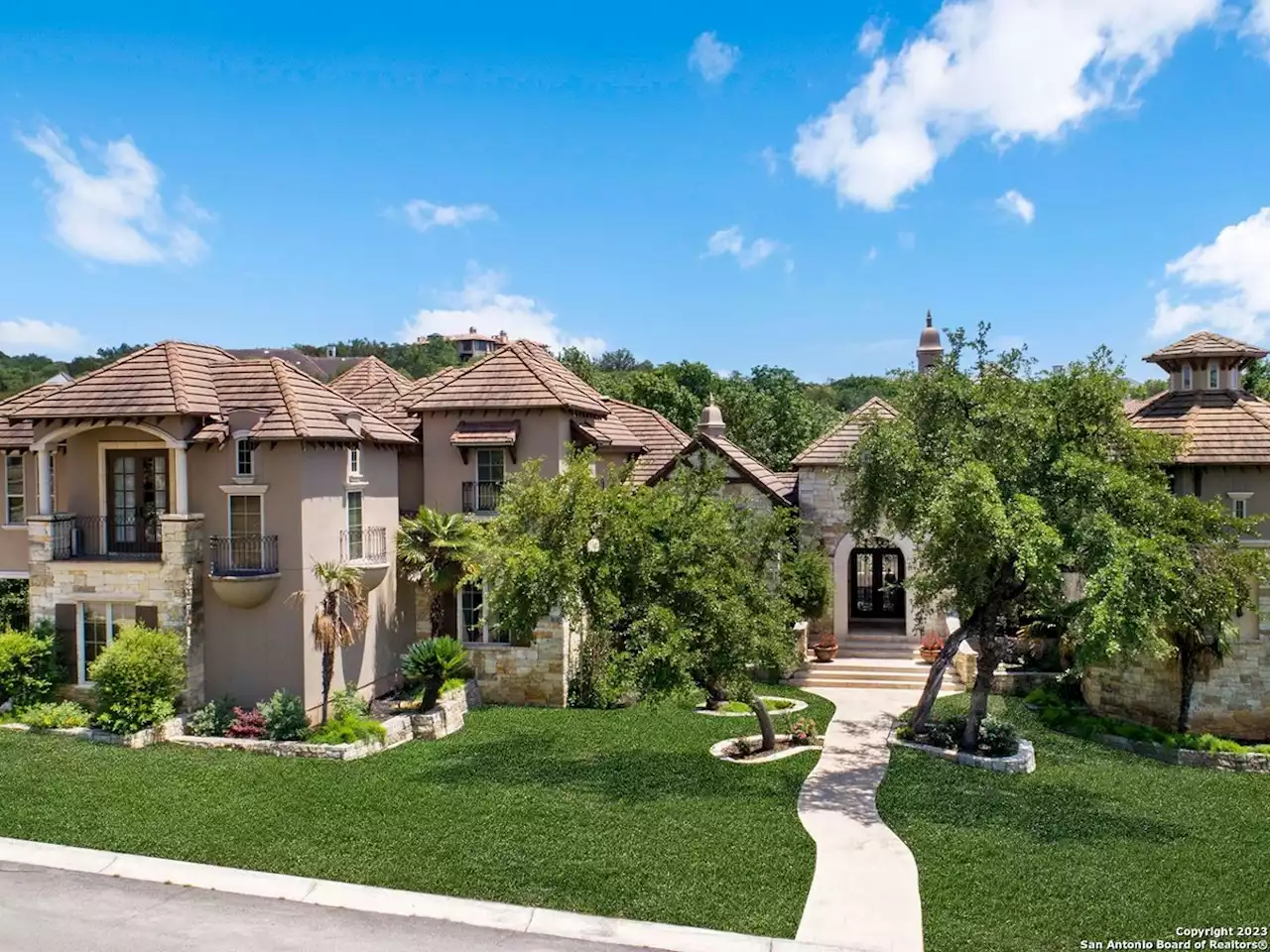 The one-time San Antonio home of the developer behind Tapatio Springs golf resort is for sale