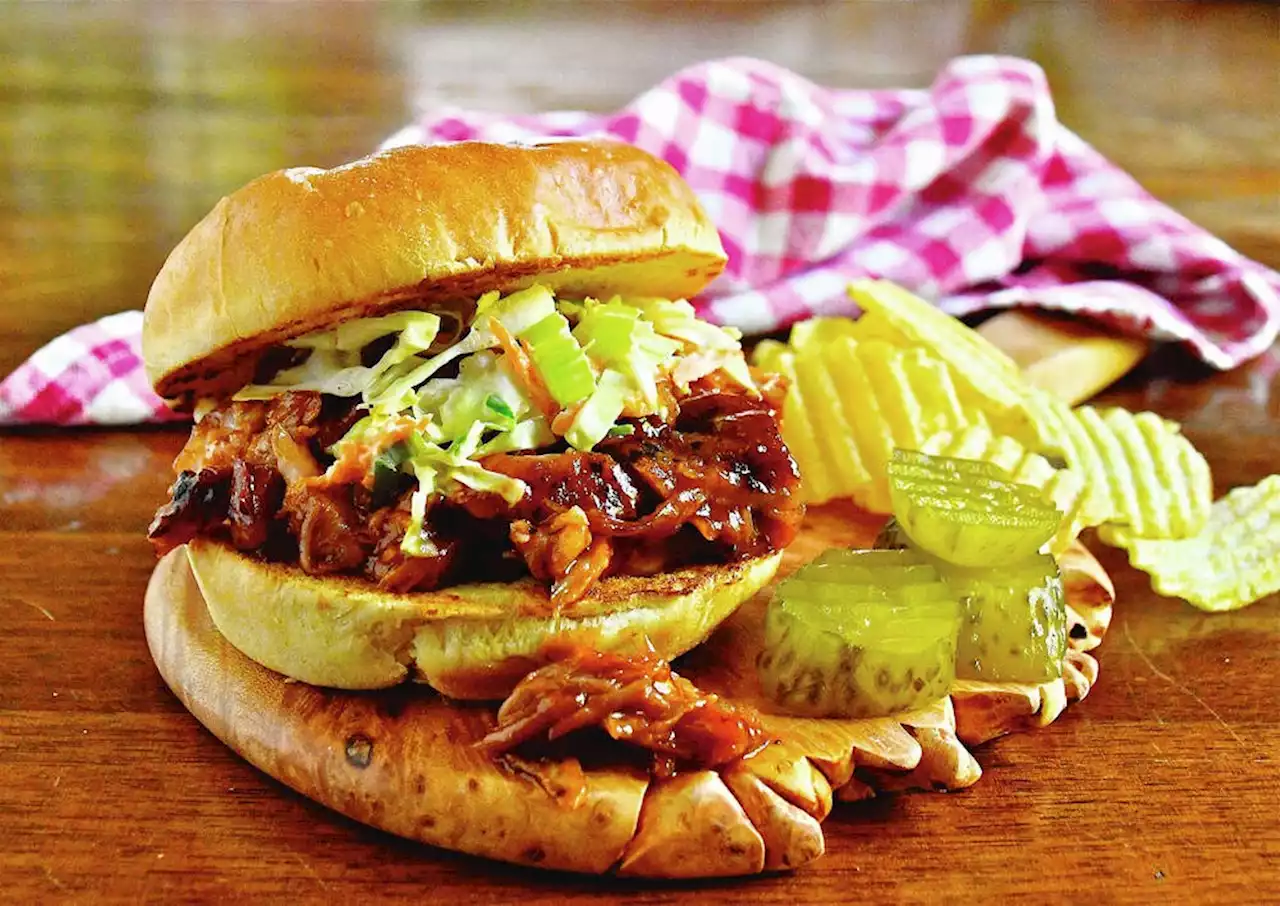 Eric Akis: Pulled pork for a succulent sandwich