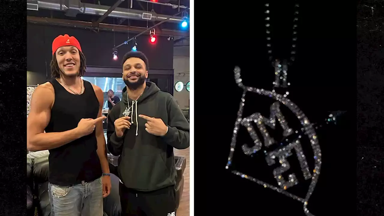 Aaron Gordon Gifts Jamal Murray 'JM27' Diamond Pendant Before NBA Finals