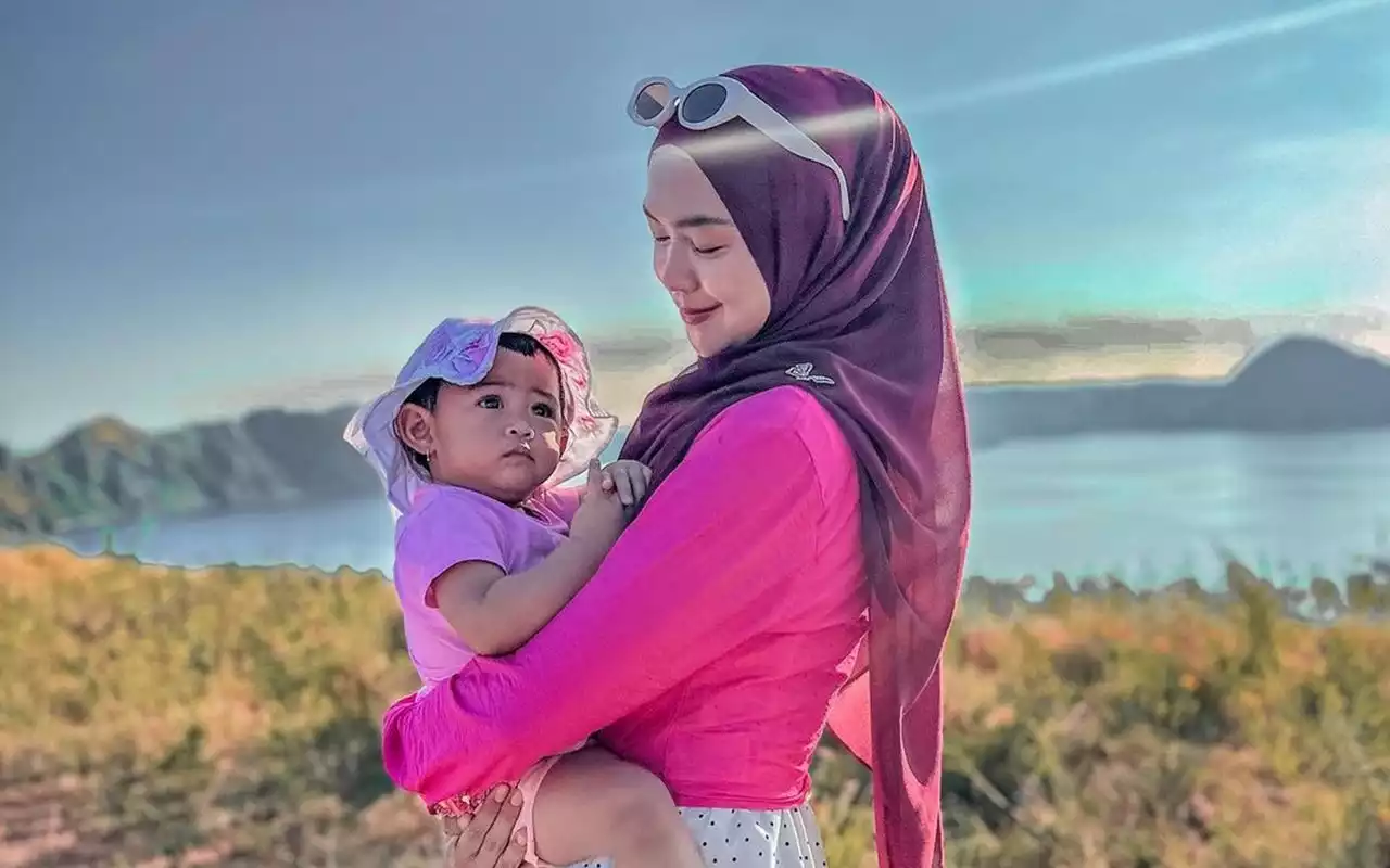 Ria Ricis Beber Alasan Ikutkan Anak Lomba Merangkak, Baby Moana Malah Joget