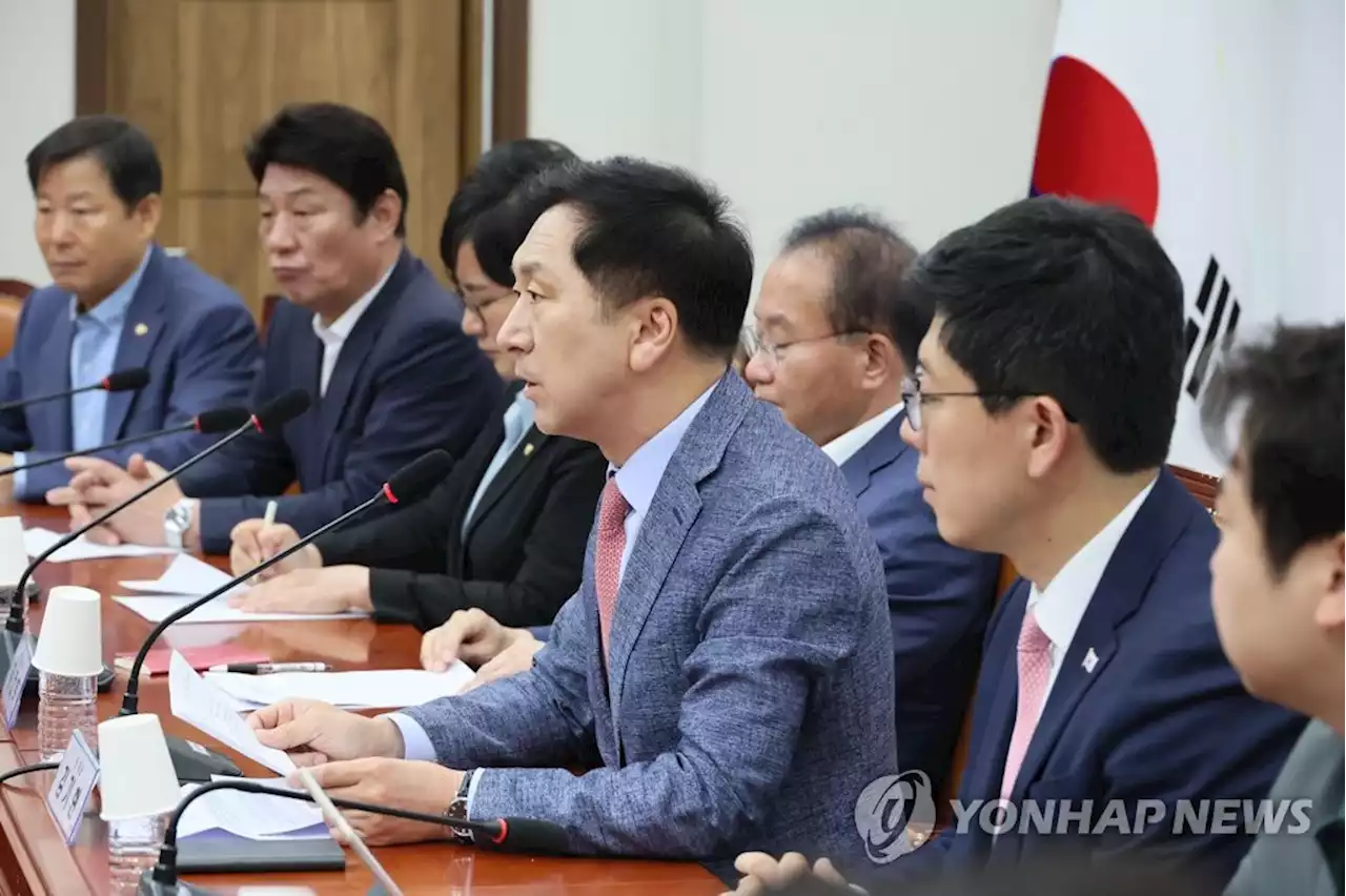 與 ''행복한 고용세습' 선관위…민주당과 공생관계'(종합) | 연합뉴스