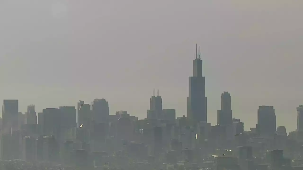 Air quality Illinois: High ozone levels, wildfire smoke spur alerts in Chicago