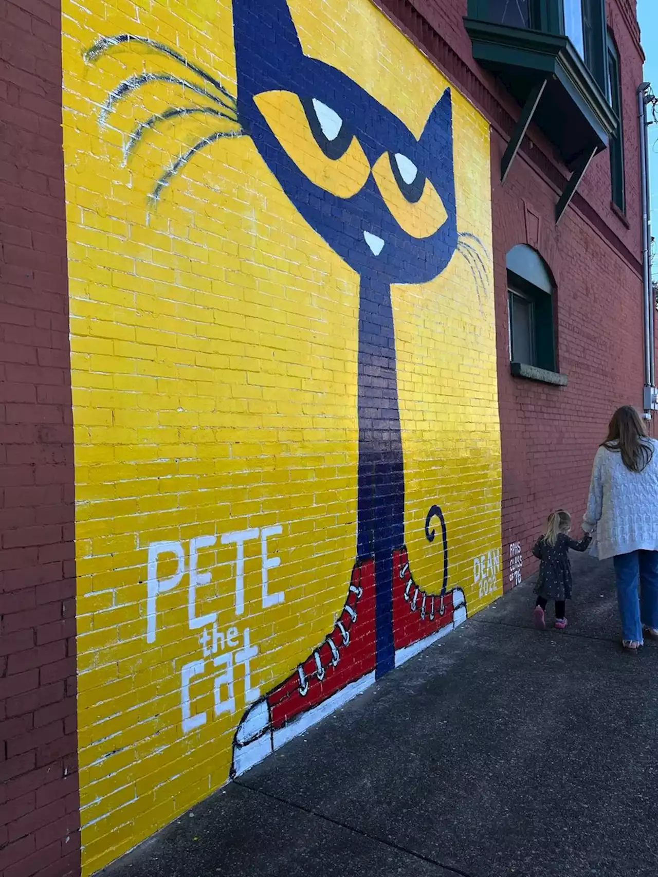 Why this Alabama town loves Pete the Cat