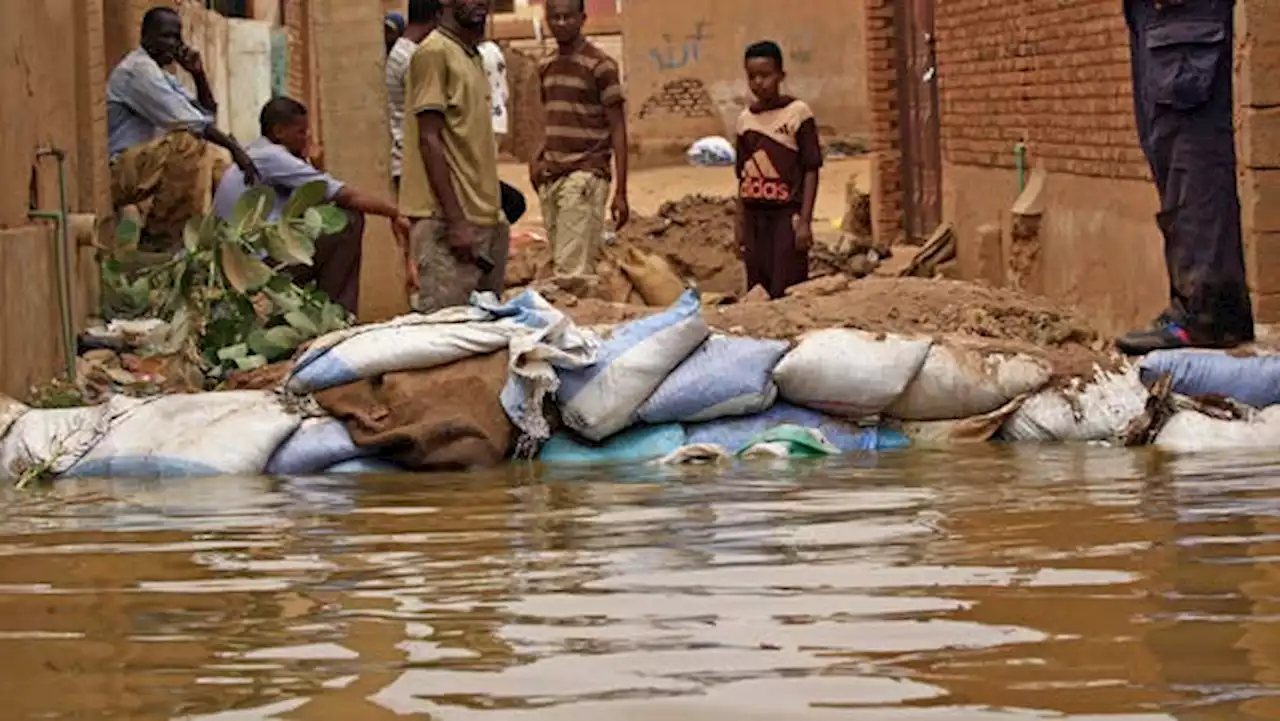 الفيضانات آتية.. السودان يترقب مزيداً من المآسي