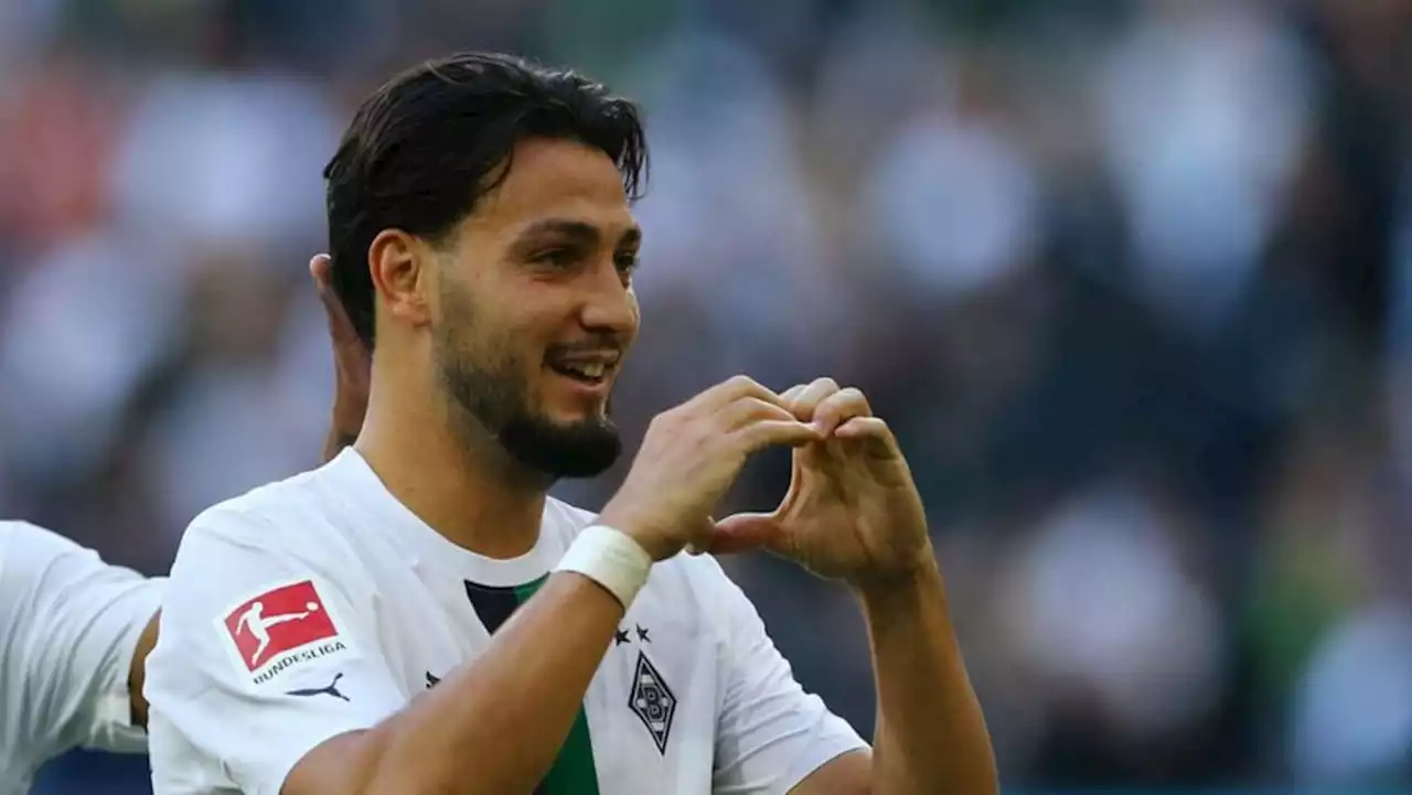 Algeria defender Bensebaini joins Dortmund on free transfer