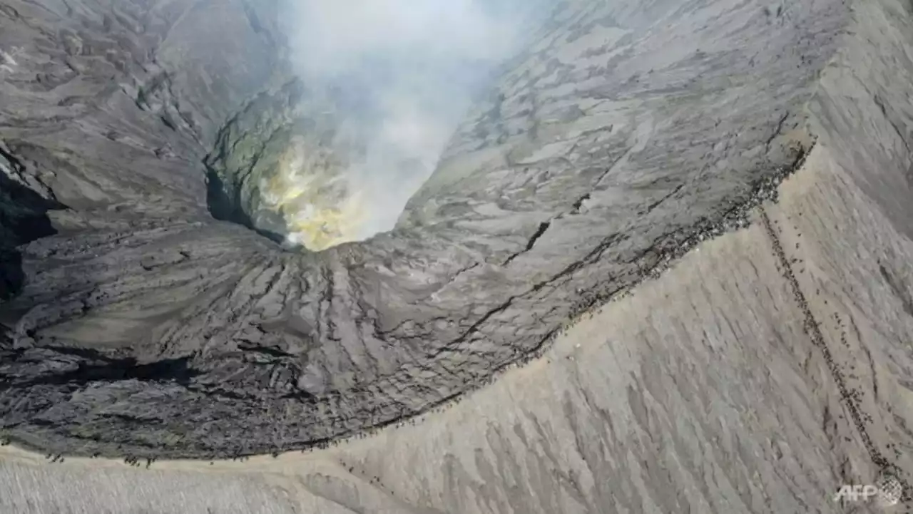 Indonesia volcano draws thousands for ritual sacrifice