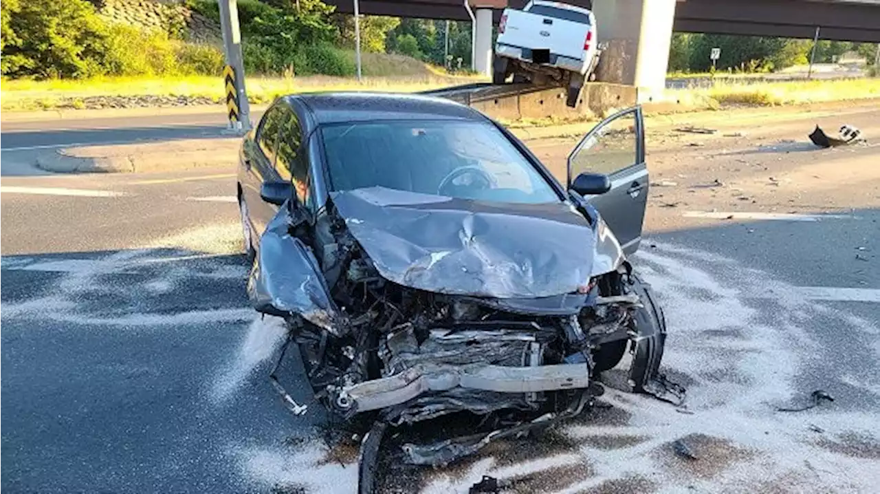 Driver allegedly running red light results in crash at Trans-Canada on ramp