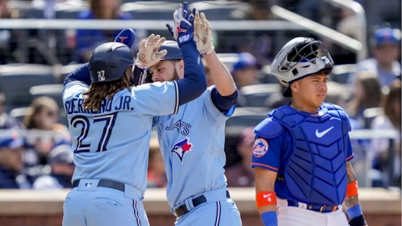 Belt hits tiebreaking homer in 7th, Blue Jays sweep Mets 6-4