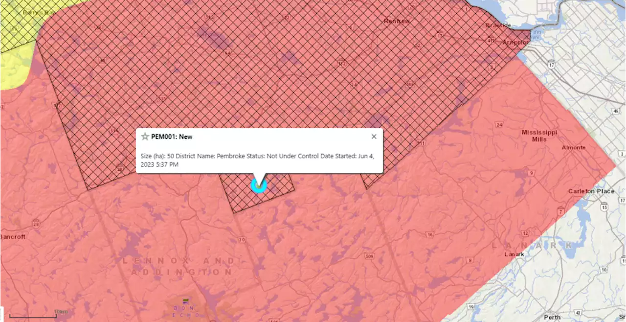 Evacuation notice issued for residents as forest fire burns near Calabogie, Ont.