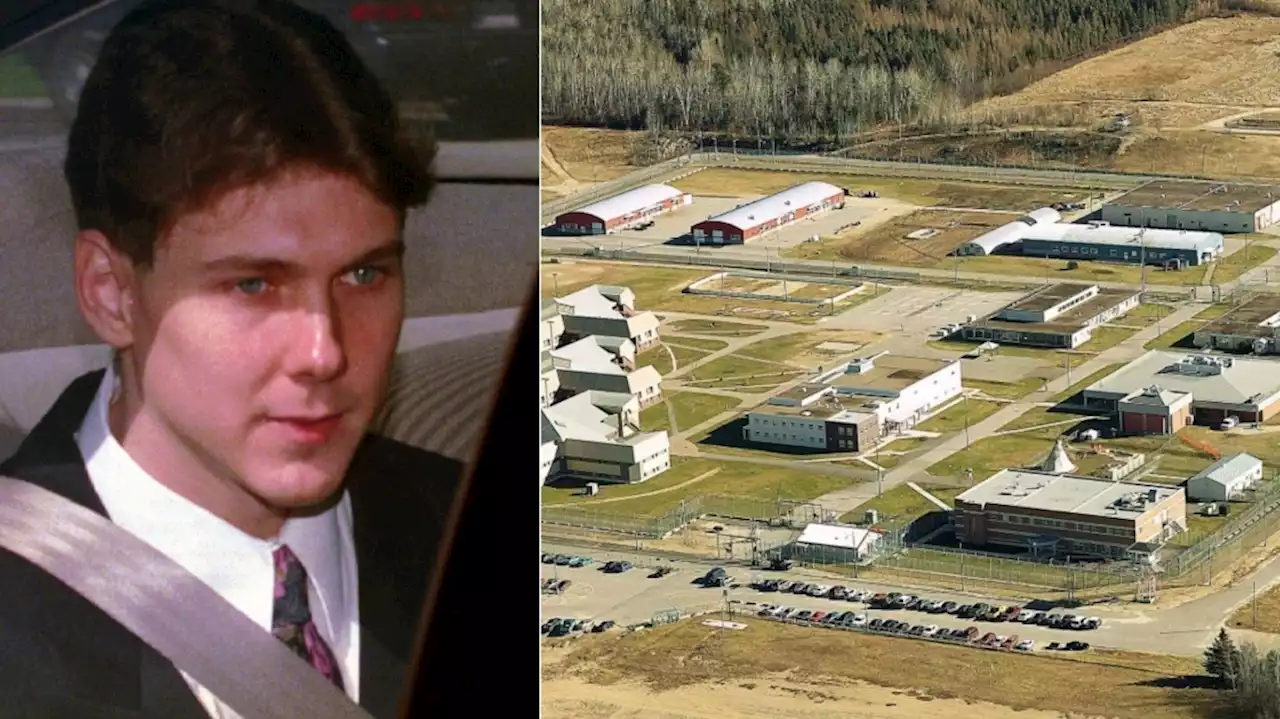 What new freedoms could Paul Bernardo get in a medium-security prison?