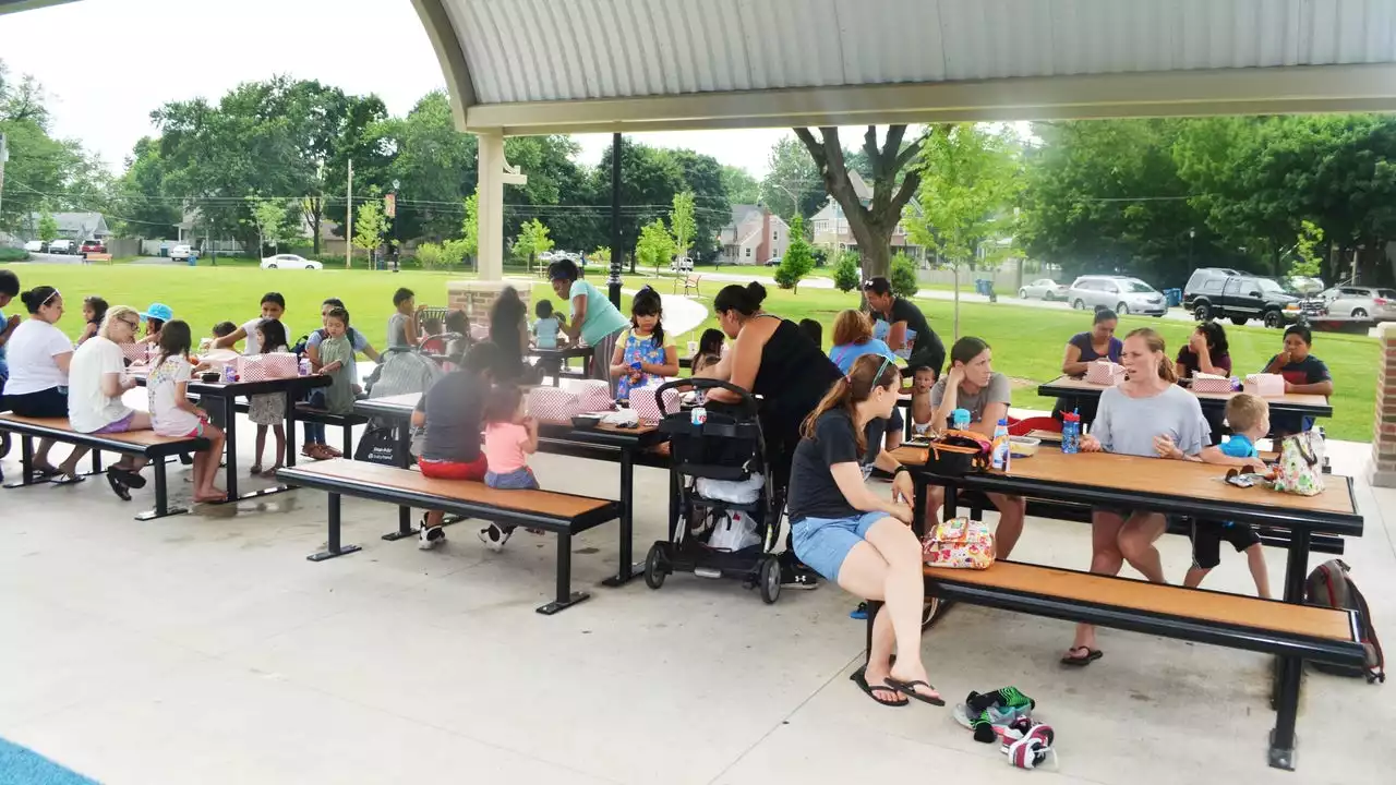 Free meals for kids in Aurora available all summer long