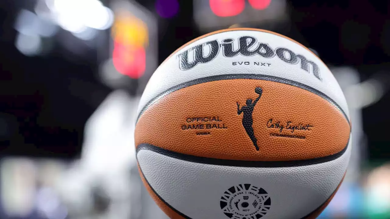 Connecticut holds off Dallas 80-74 in WNBA matchup