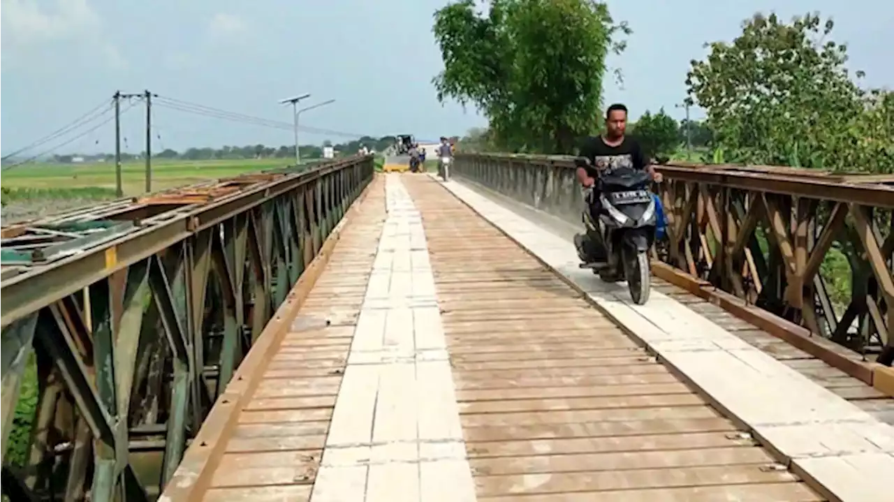 Perbaikan Jembatan DAM Seng, Akses Singgahan—Senori—Parengan Putus Enam Bulan