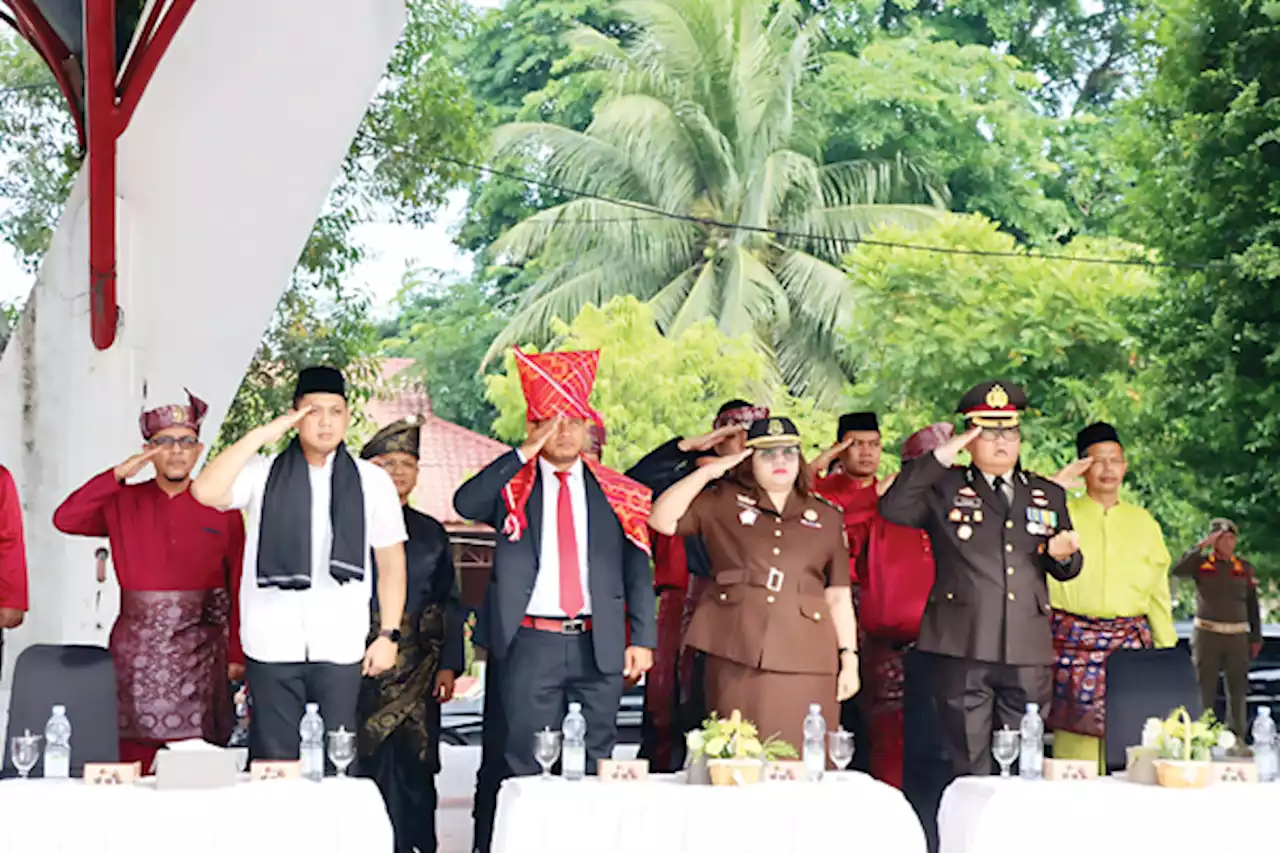 Waris Tholib Inspektur Upacara Hari Lahir Pancasila