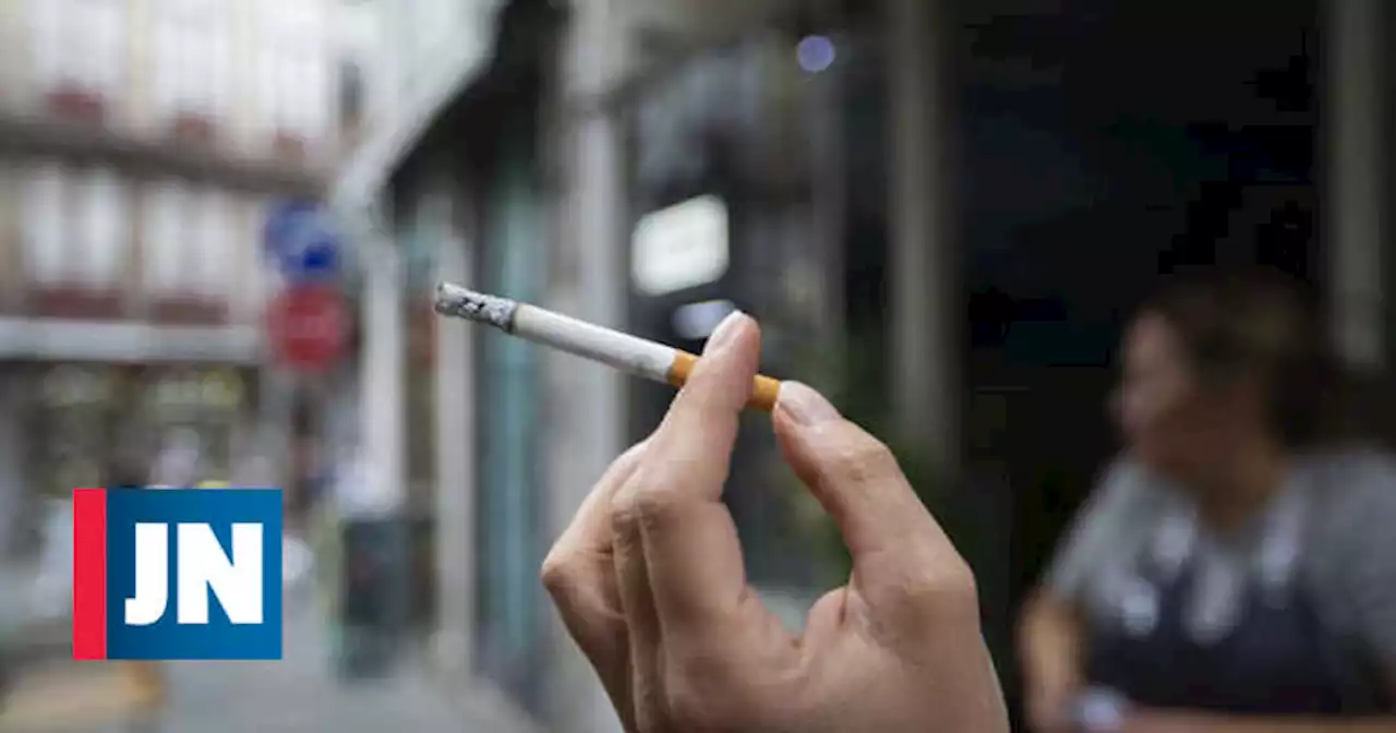 Maioria acha que restrições na venda não irão reduzir consumo de tabaco