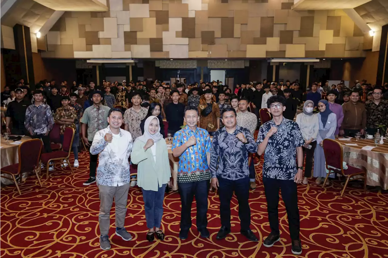 Ganjar Ada di Posisi Teratas dalam Jajak Pendapat Forum Alumni Muda