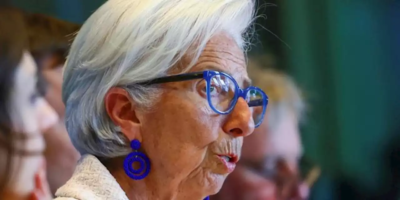 Non, l'inflation n'a peut-être pas encore atteint son pic, estime Christine Lagarde