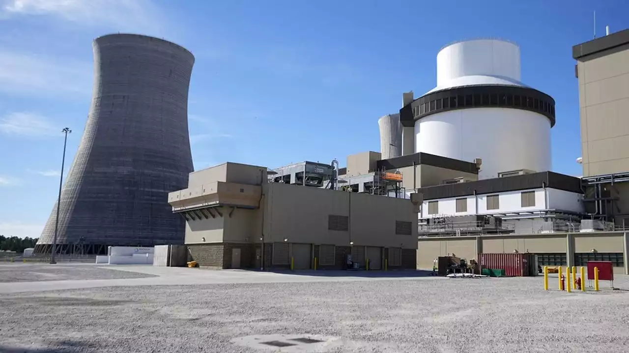 Nucléaire : aux Etats-Unis, démarrage laborieux du concurrent de l'EPR