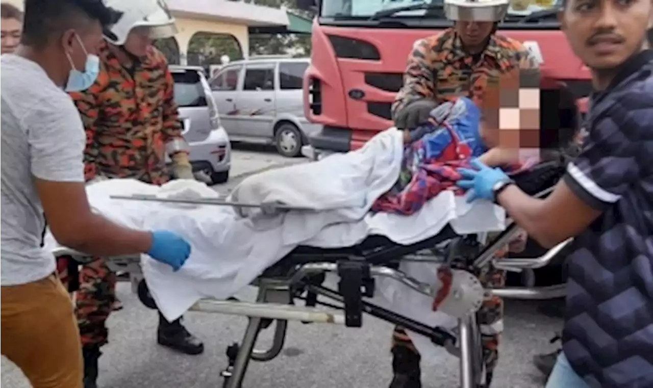 Boy, 12, hurt after impaling himself on house fence in Shah Alam