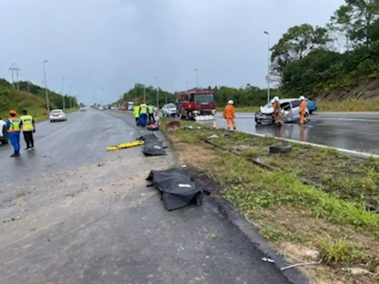 Fire and Rescue Dept: Five killed, five more injured in car-SUV crash in Sibu