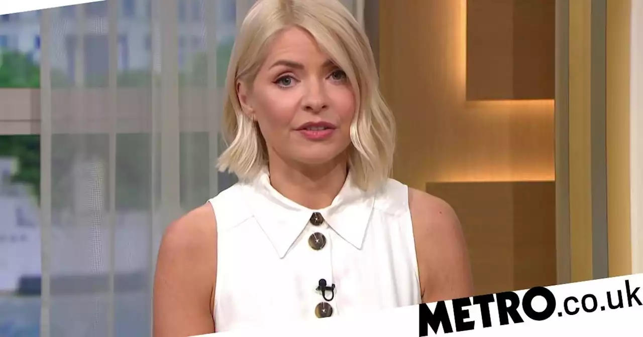 This Morning viewers baffled by Holly Willoughby statement on Phillip Schofield