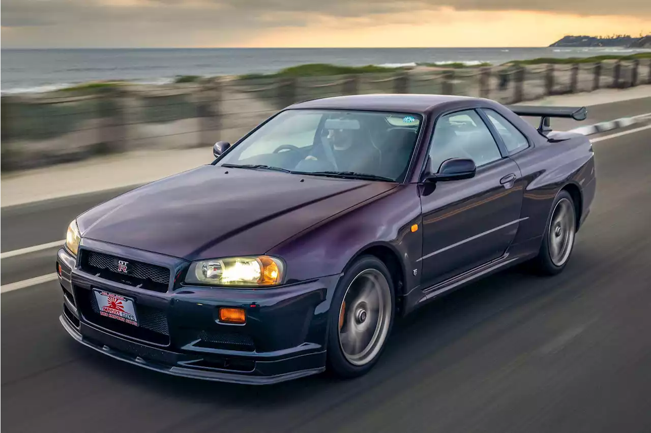 US-legal R34 Nissan Skyline GT-R in Midnight Purple up for sale