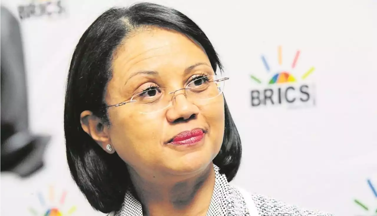 BREAKING NEWS LIVE | Former minister Tina Joemat-Pettersson dies | News24