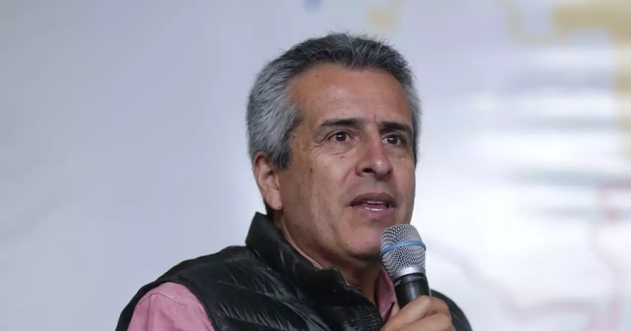 Luis Fernando Velasco recalca que en reuniones no se habló de 'financiación ilegal de campaña' Petro