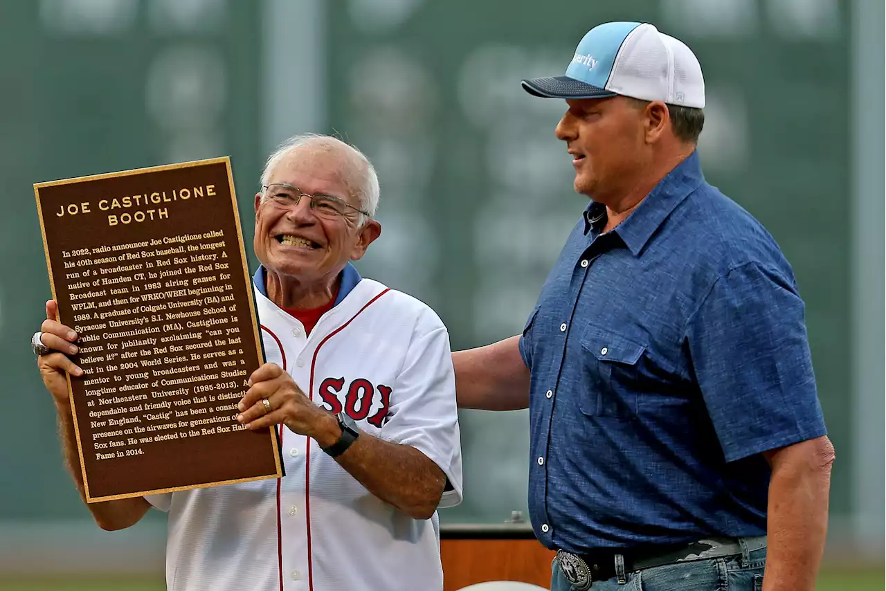 Red Sox booth erupts in laughter after radio voice sets off iPhone saying Jose Siri’s name