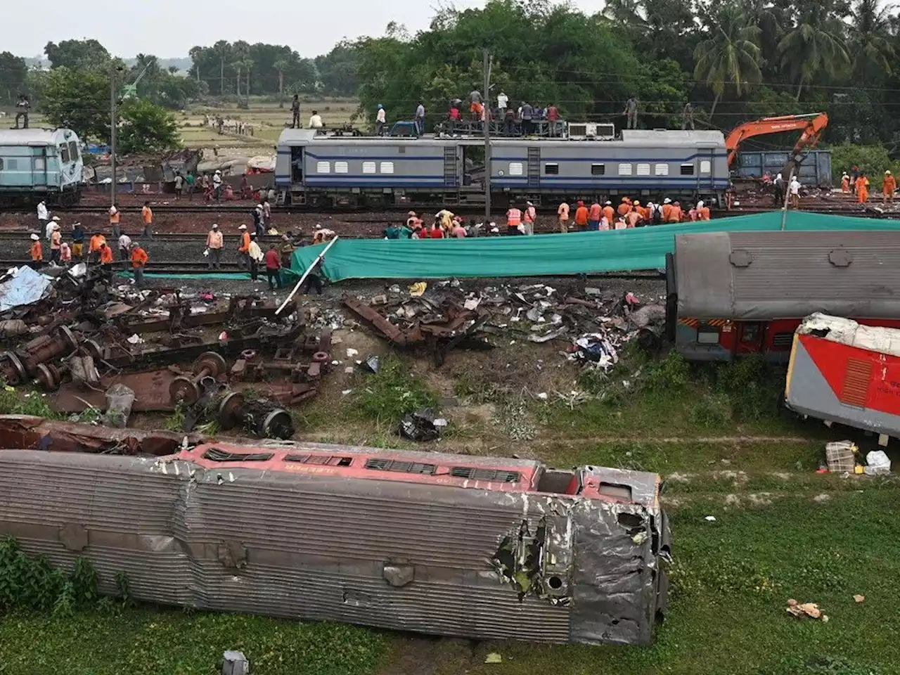 Error in signaling system led to train crash that killed 275 people in India, official says