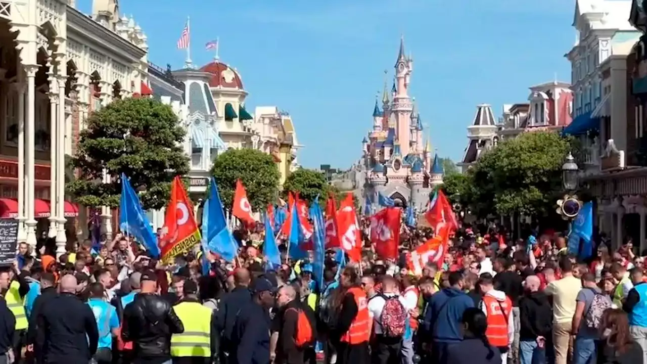 Disney París: trabajadores tomaron un icónico castillo para pedir aumento salarial | En medio del proceso inflacionario de Francia