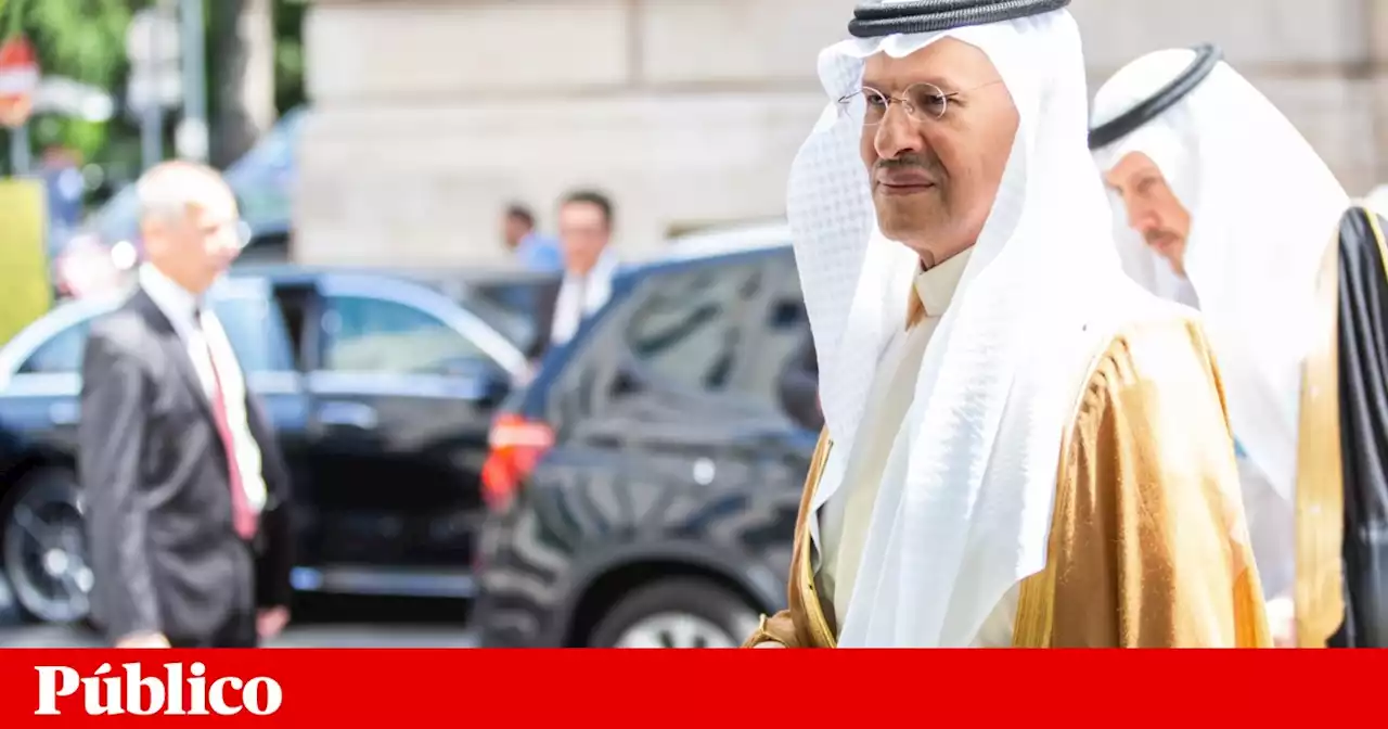 Preços do petróleo sobem com anúncio saudita de corte de produção