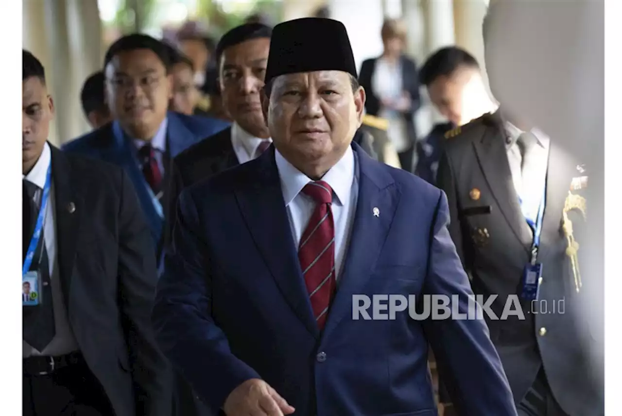 Effendi Gazali Analisis Teori Jalan Tengah Bakal Untungkan Prabowo di Pemilu |Republika Online