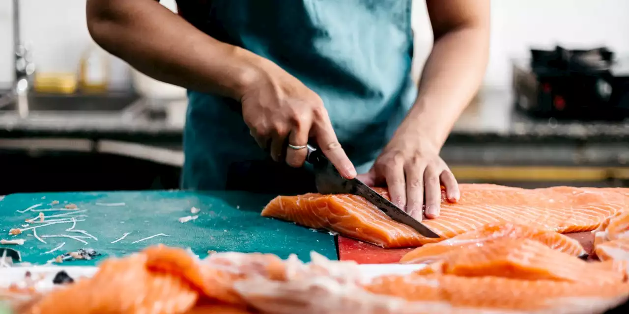 Here’s the Biggest Reason for Foodborne Illness at Restaurants