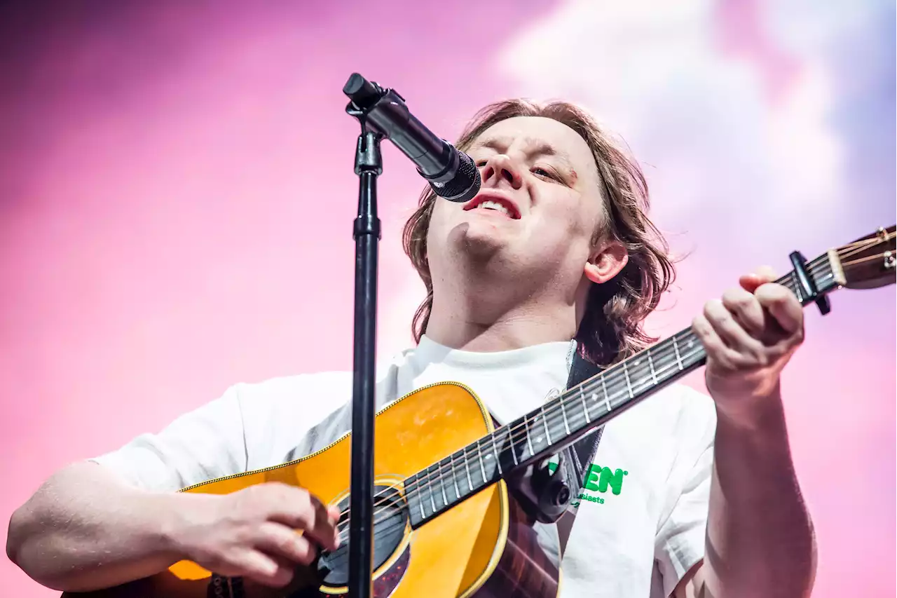 Lewis Capaldi cancels gigs with heartbreaking message to fans revealing he's struggling 'mentally and physically'