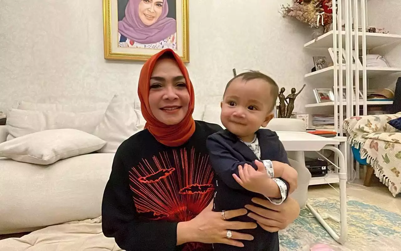 Tes Kepintaran Rayyanza Saat Belajar Lewat Gadget, Mama Rieta: Anak Kecil Apa Sih Ini?