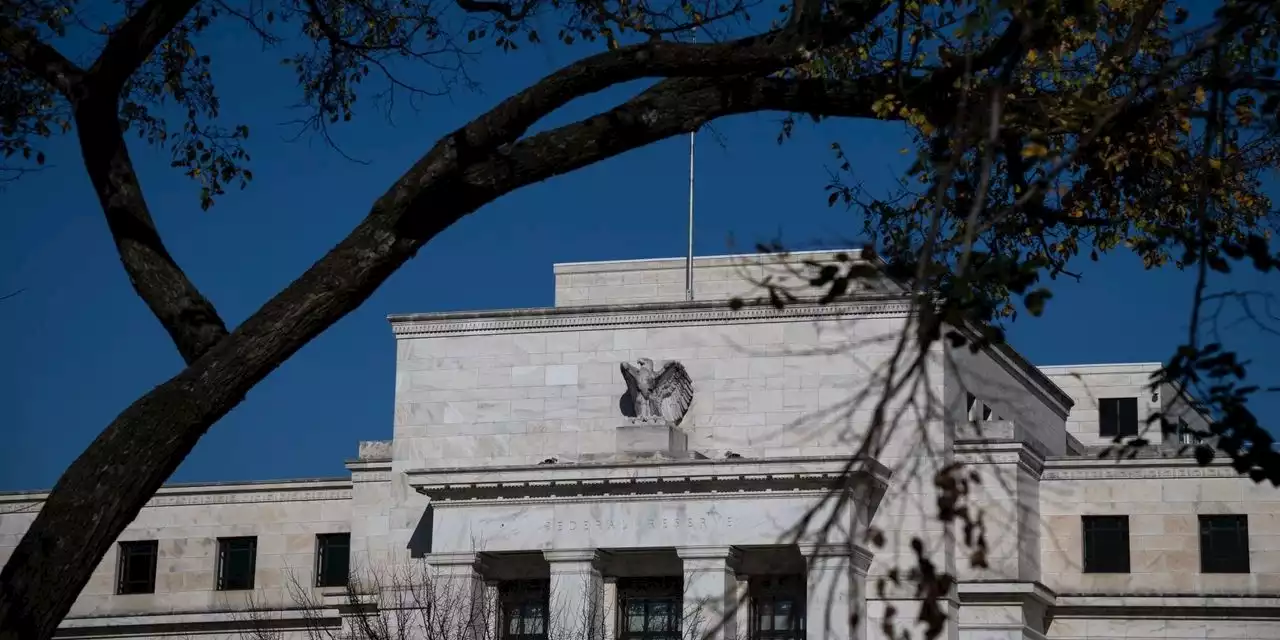 Wall Street Backs Off Bets on Fed Rate Cuts