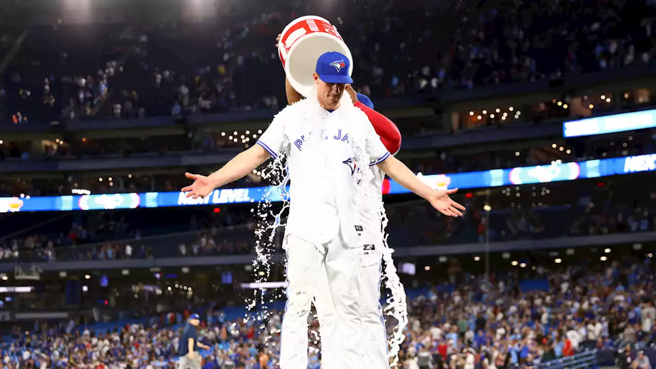 Blue Jays' Chris Bassitt announces birth of child to cap 'perfect weekend'