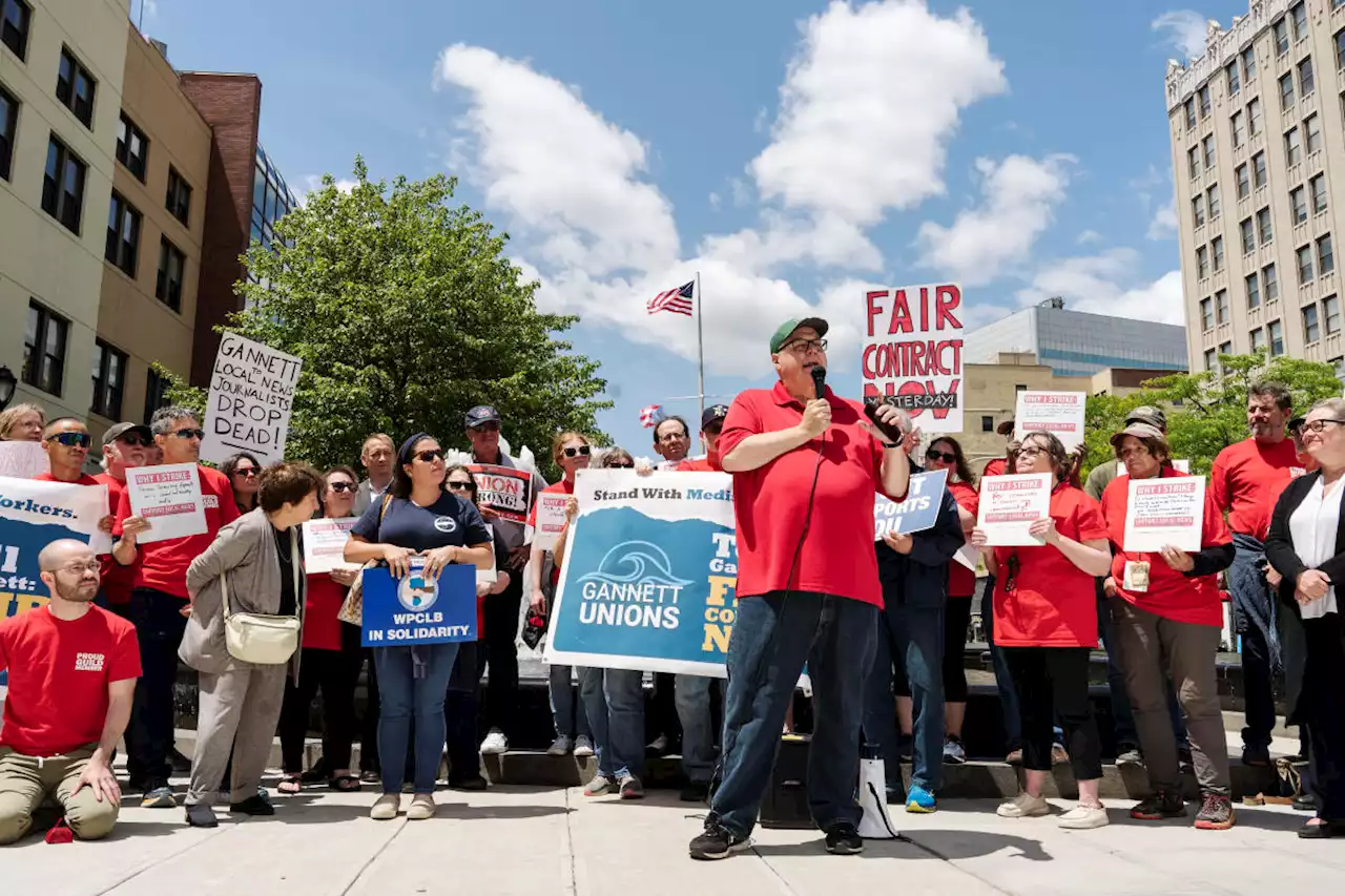 Hundreds of Gannett Journalists Walk Out