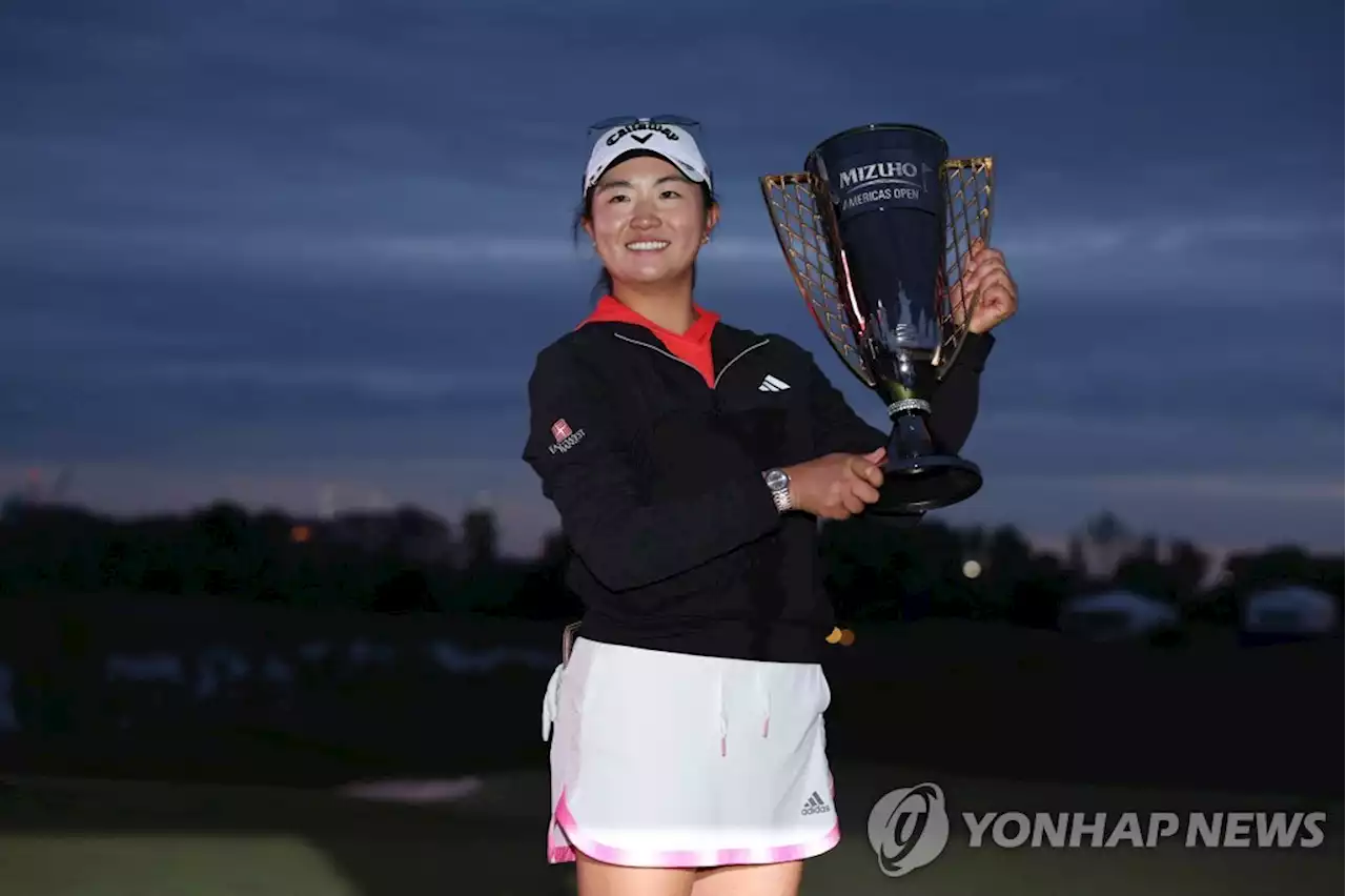 '슈퍼루키' 장, 72년 만에 LPGA 투어 프로 데뷔전서 우승(종합2보) | 연합뉴스