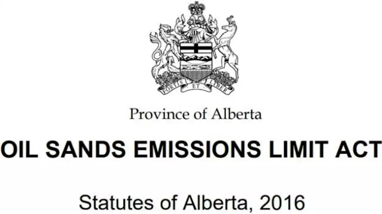 ANALYSIS | Why Danielle Smith opposes a federal emissions cap while Alberta has its own on the books | CBC News
