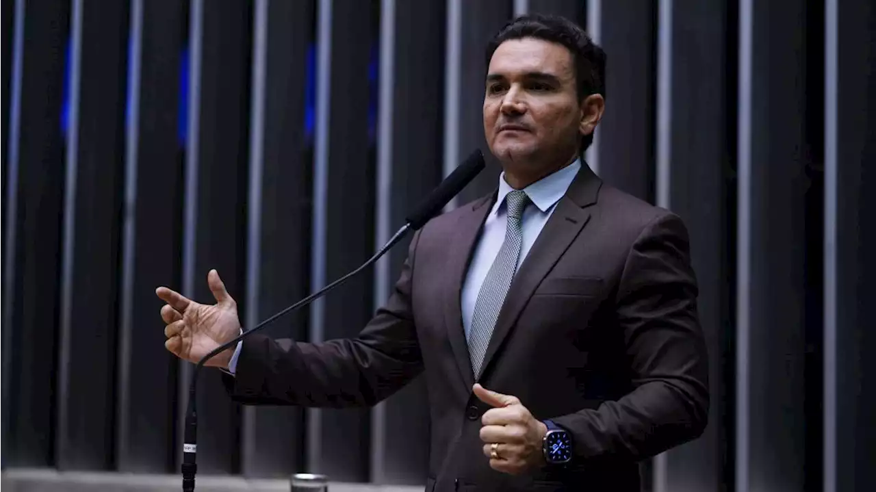 Deputado Celso Sabino, do União Brasil, é cotado para Ministério do Turismo, dizem fontes