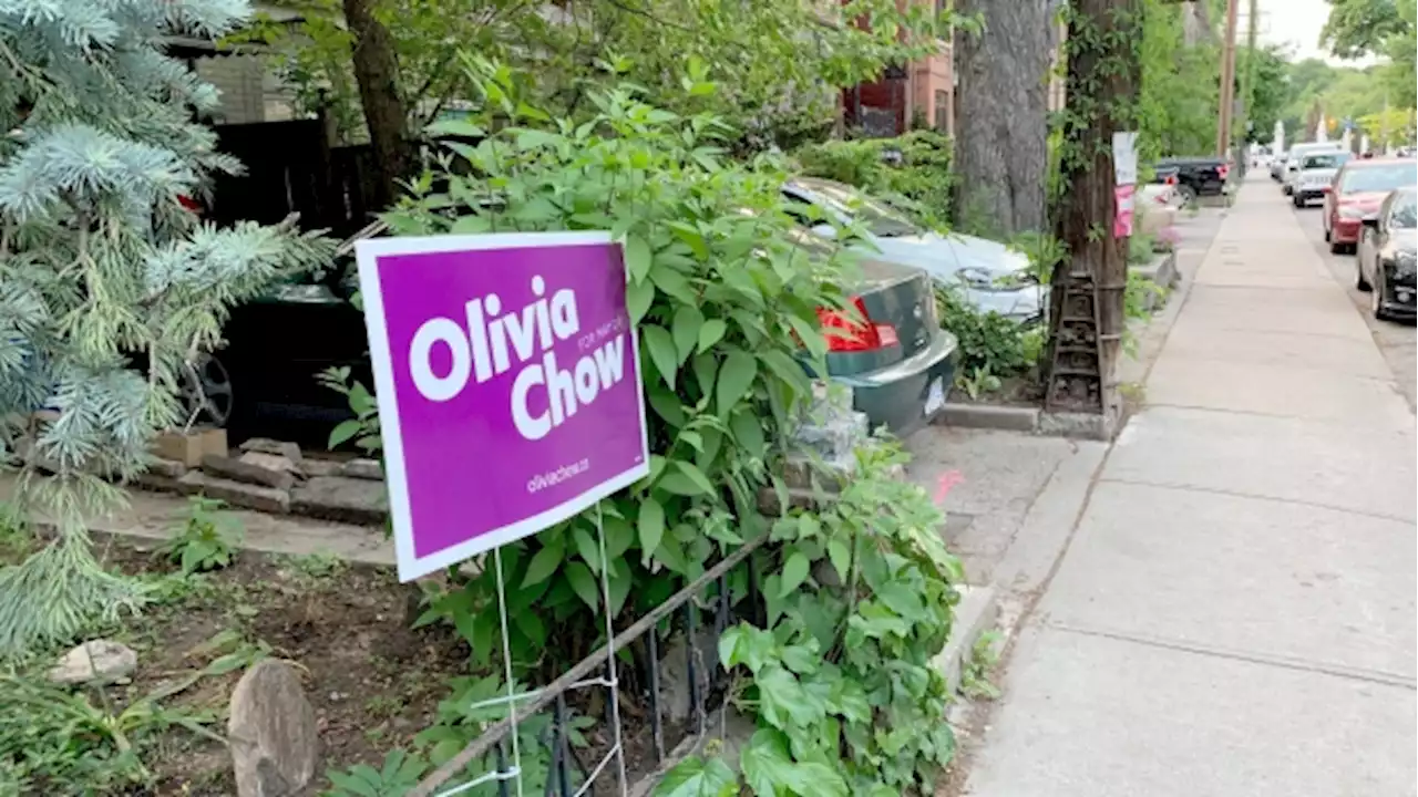 Poll shows Olivia Chow widening lead with just weeks left in the Toronto mayoral race