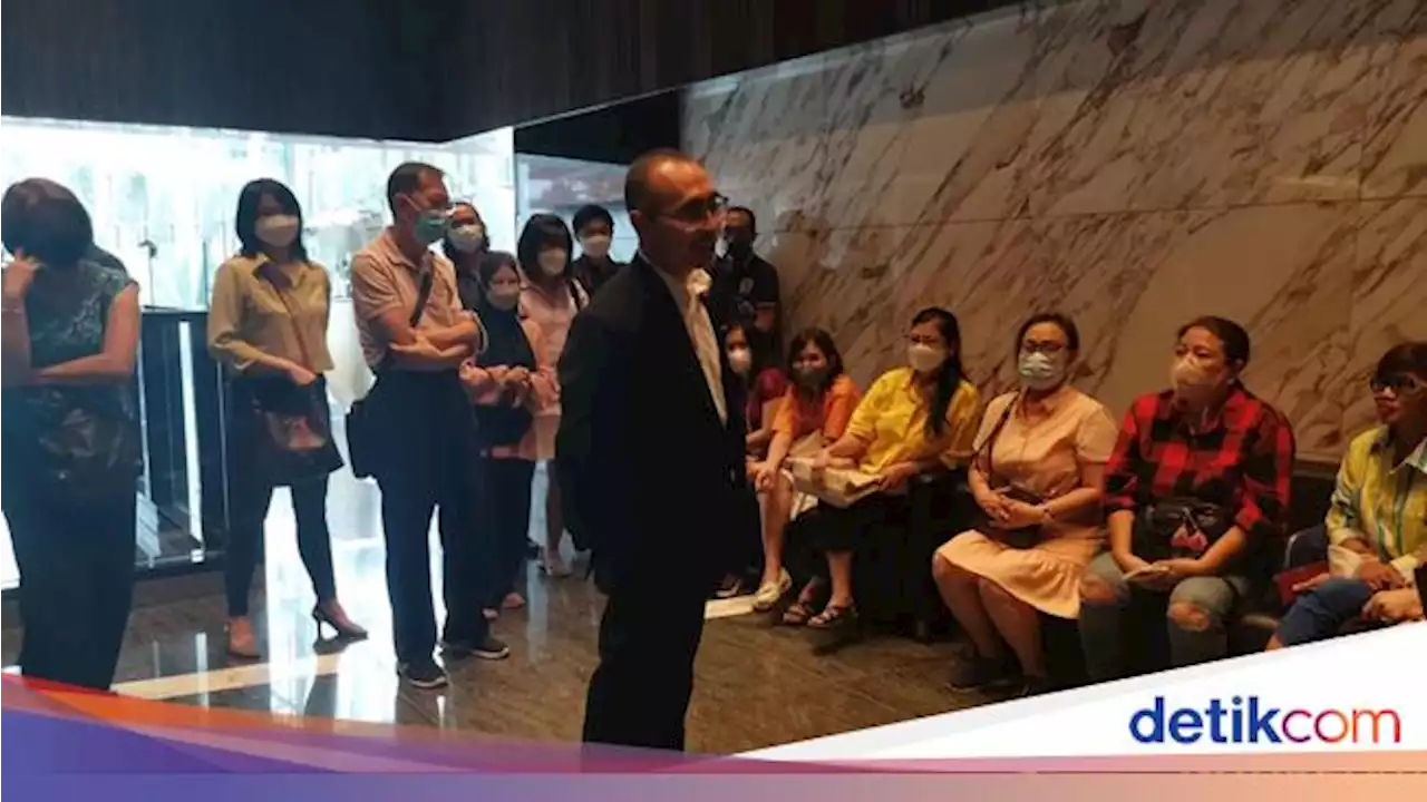 Nasabah Kresna Life Kembali Sambangi Kantor OJK, Tuntut 3 Hal Ini